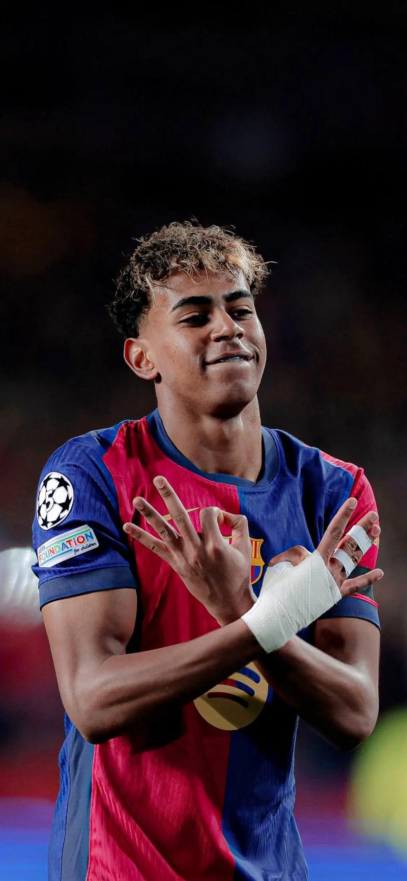 2025中超大结局：海港夺冠，亚泰、梅州降级，法比奥金靴（2025中超收官：海港问鼎，亚泰、梅州降级，法比奥加冕金靴）