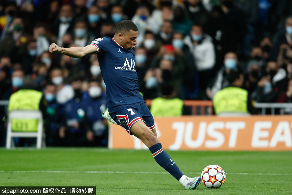 欧洲五大联赛球队战术变化分析（欧洲五大联赛球队战术演变解读）