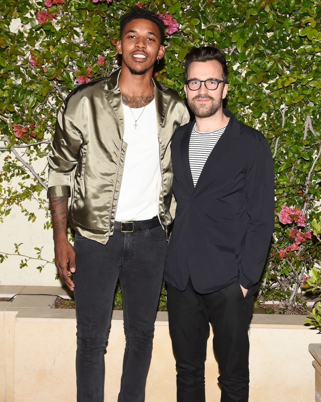 伤愈回归，三笘薰重返球场进行单独训练（三笘薰伤愈复出 重返球场展开个人训练）