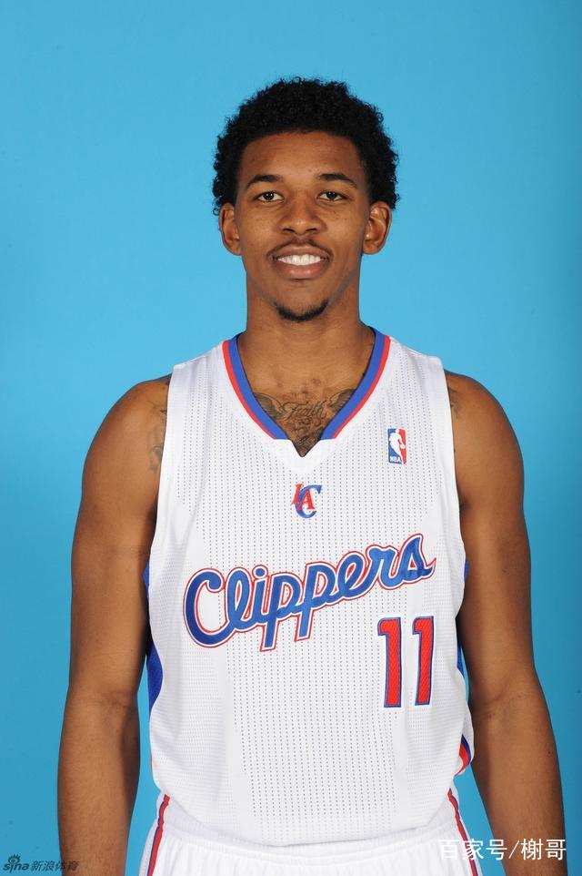 英媒：曼联在谈判明年2月去沙特踢比赛，米兰是潜在的对手（英媒：曼联正商谈明年2月赴沙特比赛，AC米兰或成对手）