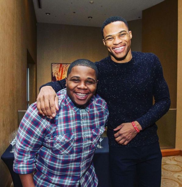 英超前瞻：利物浦4战不败状态回升，布莱顿获誉英超绝杀王（英超展望：利物浦近4场不败势头回暖，布莱顿被誉为绝杀之王）