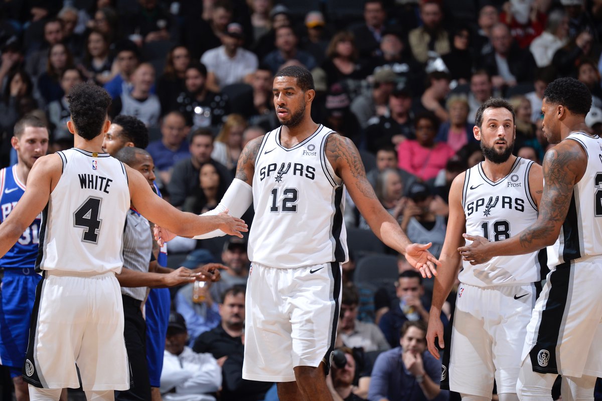 点谁呢？阿莫林整治曼联青训球员不良风气，有人自视甚高摆架子（点名谁？阿莫林整顿曼联青训风纪，部分球员自视过高摆谱）