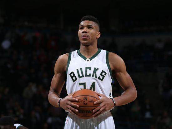 北京战江苏大名单：周琦、赵睿均出战、斯佩尔曼、贾尔斯在列（北京对阵江苏出场名单出炉：周琦赵睿确认登场，斯佩尔曼、贾尔斯入选）