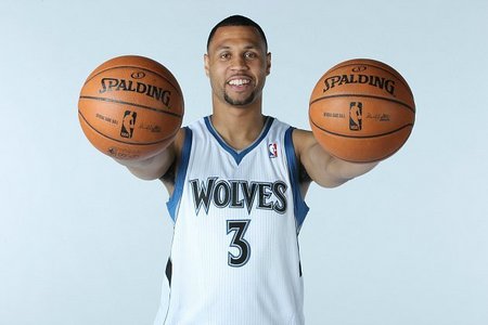 铜梁龙再发感谢信：感谢各界支持厚爱，共期中国足球灿烂明天（铜梁龙再致谢：感恩各界支持厚爱，共盼中国足球光辉未来）