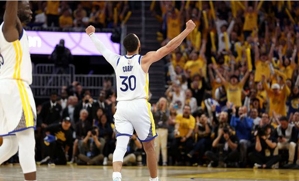 巴黎圣日耳曼姆巴佩连续两场破门（巴黎圣日耳曼：姆巴佩连场破门）